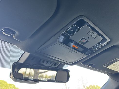 Certified 2025 Lexus TX 500h AWD image 25