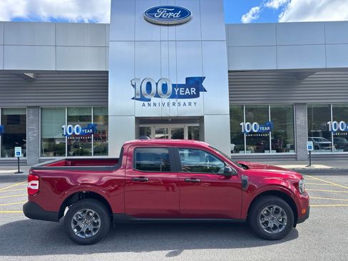 New 2026 Ford Maverick XLT w/ Equipment Group 301A AWD/4WD image 2