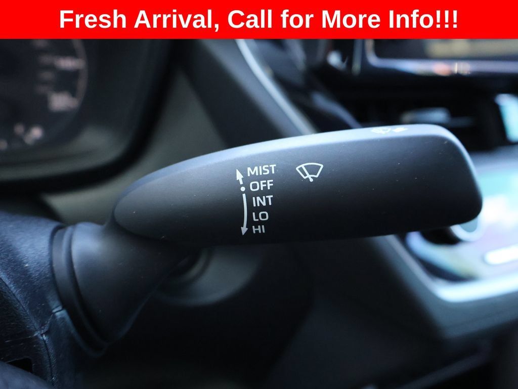 Used 2024 Toyota Corolla Cross AWD Hybrid image 33