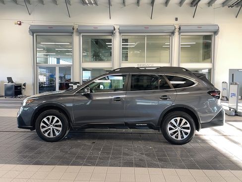 Used 2021 Subaru Outback Premium image 4