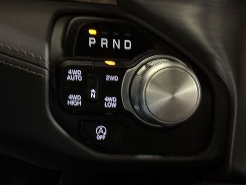 Used 2022 RAM 1500 Limited w/ Body Color Bumper Group AWD/4WD image 18