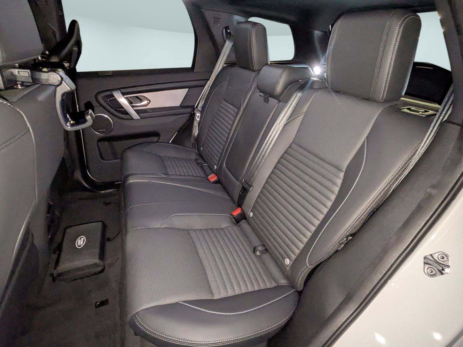New 2026 Land Rover Discovery Sport Landmark AWD/4WD image 25