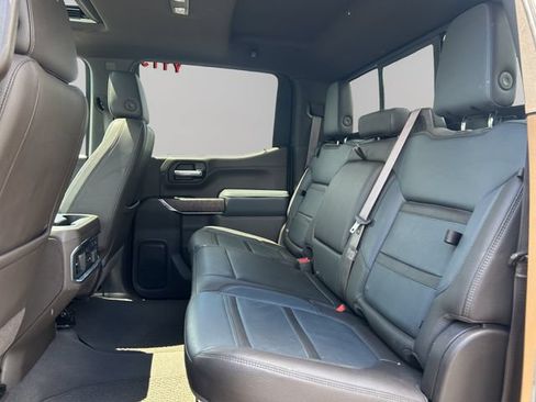 Used 2021 GMC Sierra 1500 Denali w/ Denali Ultimate Package AWD/4WD image 18