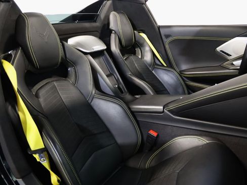 Used 2021 Chevrolet Corvette Stingray Premium Conv w/ Battery Protection Package image 61