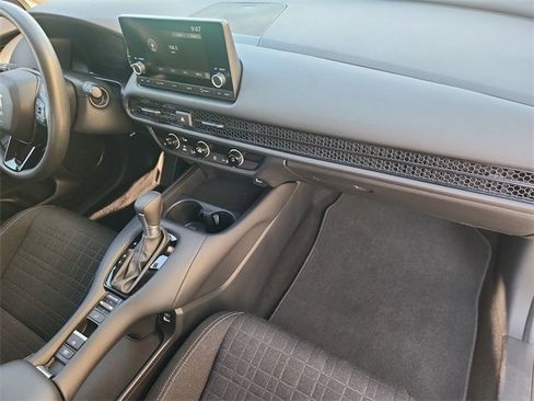 Used 2023 Honda HR-V LX image 26