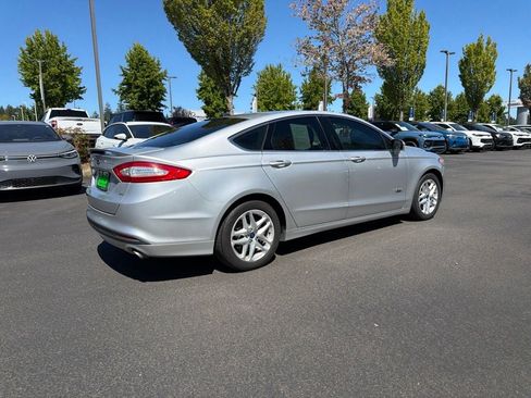 Used 2015 Ford Fusion Energi SE FWD image 6
