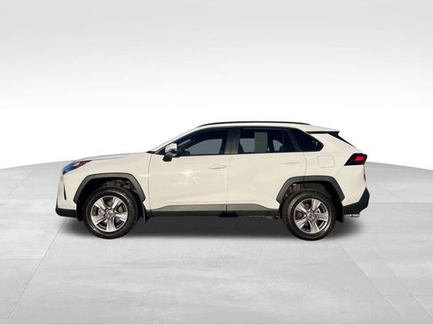Used 2023 Toyota RAV4 XLE image 4