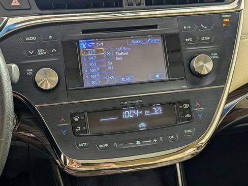 Used 2013 Toyota Avalon XLE Premium FWD image 17