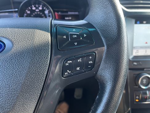 Used 2017 Ford Explorer XLT w/ Equipment Group 202A image 23