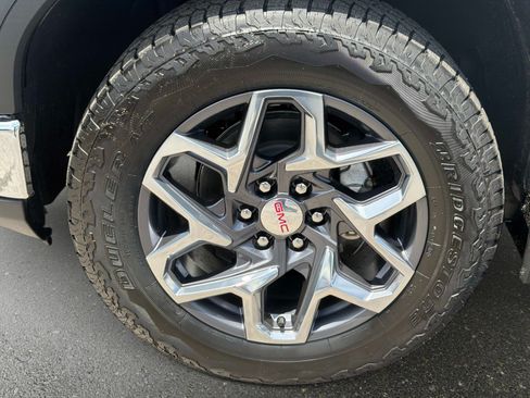 New 2026 GMC Sierra 1500 SLT w/ SLT Premium Package AWD/4WD image 10