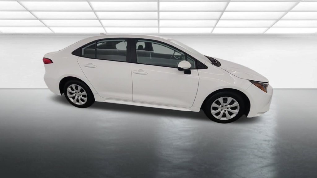 Used 2024 Toyota Corolla LE FWD image 8