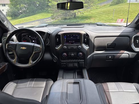 Used 2022 Chevrolet Silverado 2500 High Country w/ Z71 Off-Road Package AWD/4WD image 14