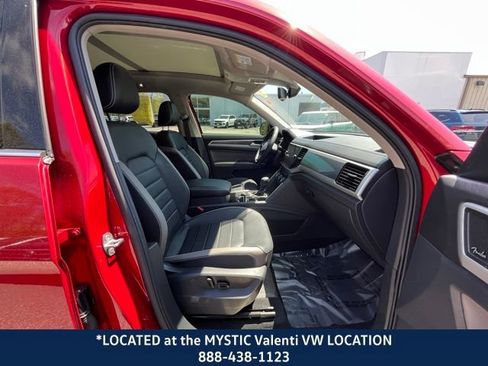 Used 2022 Volkswagen Atlas SEL Premium image 24