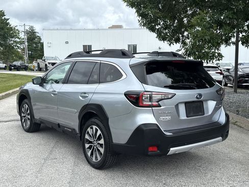 Used 2024 Subaru Outback Limited AWD/4WD image 5