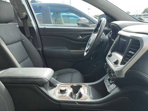 Used 2021 GMC Acadia SLE w/ Driver Convenience Package image 12