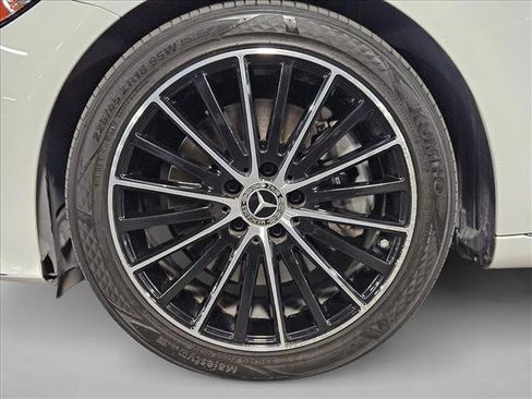 Used 2021 Mercedes-Benz C 300 Sedan image 23