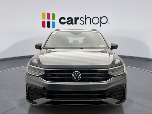 Used 2024 Volkswagen Tiguan SE R-Line AWD/4WD image 8