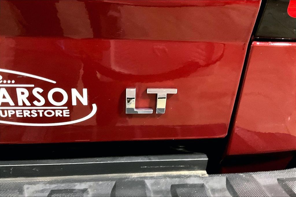 Used 2018 Chevrolet Silverado 1500 LT w/ All Star Edition AWD/4WD image 29