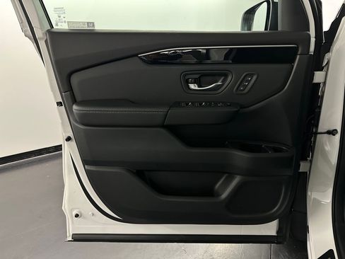 New 2025 Honda Pilot EX-L image 26