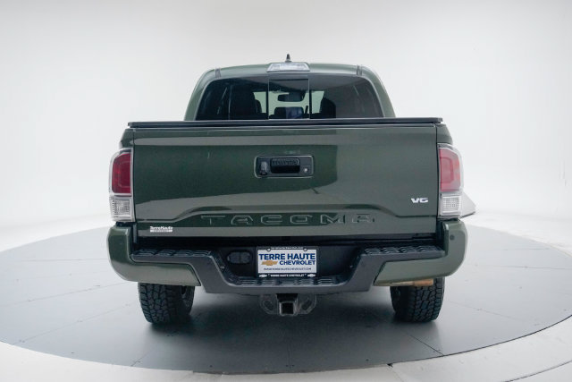 Used 2022 Toyota Tacoma TRD Off-Road w/ TRD Premium Off Road Package AWD/4WD image 5