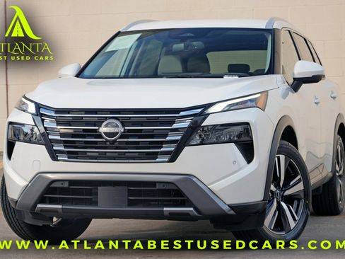Used 2025 Nissan Rogue SL FWD image 1