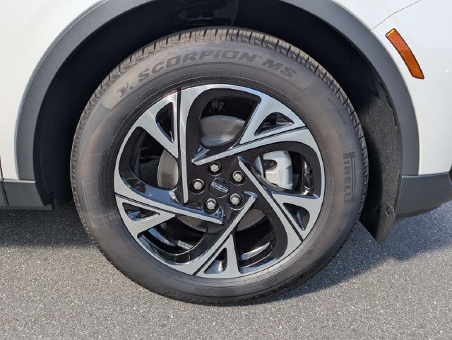 New 2026 Lincoln Nautilus Premier w/ Jet Appearance Package AWD/4WD image 11