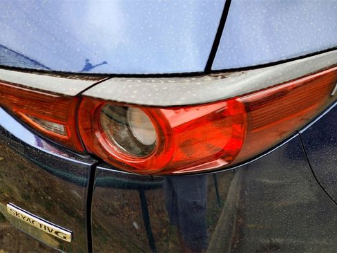 Certified 2021 MAZDA CX-5 Touring w/ Touring Preferred SV Package image 5