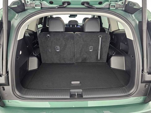 Used 2026 Hyundai Ioniq 9 SEL w/ Tow & Go Package image 15