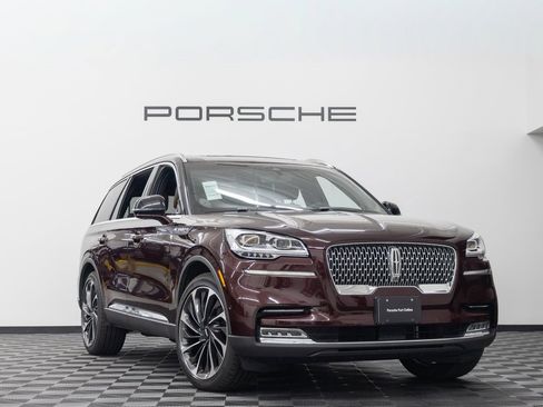 Used 2021 Lincoln Aviator Reserve w/ Equipment Group 201A image 7