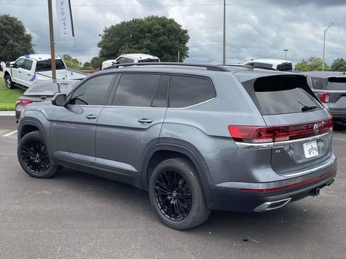 Used 2024 Volkswagen Atlas SE FWD image 5