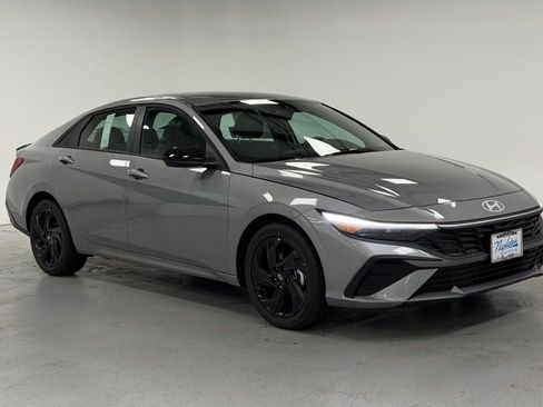 Certified 2026 Hyundai Elantra Sport image 6