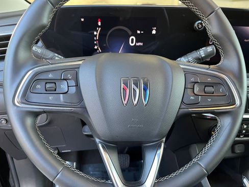 Used 2025 Buick Encore GX Preferred image 28