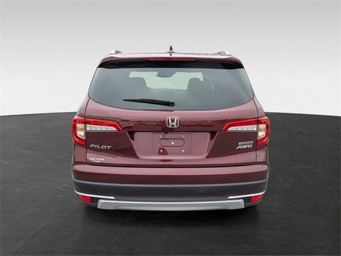Used 2022 Honda Pilot Touring image 8