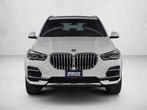 Used 2022 BMW X5 sDrive40i w/ Premium Package RWD image 2