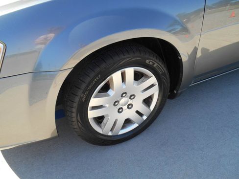 Used 2013 Dodge Avenger SE FWD image 13