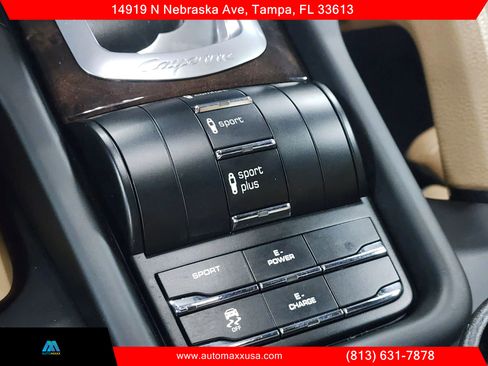 Used 2016 Porsche Cayenne S w/ Premium Package image 23