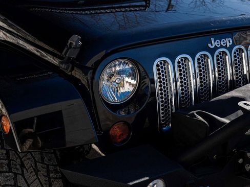 Used 2013 Jeep Wrangler Sahara w/ Mopar Chrome Edition Group image 26