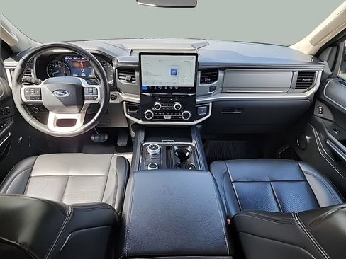 Used 2024 Ford Expedition XLT AWD/4WD image 13
