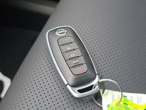 New 2026 Nissan Rogue Platinum w/ Tech Package image 30