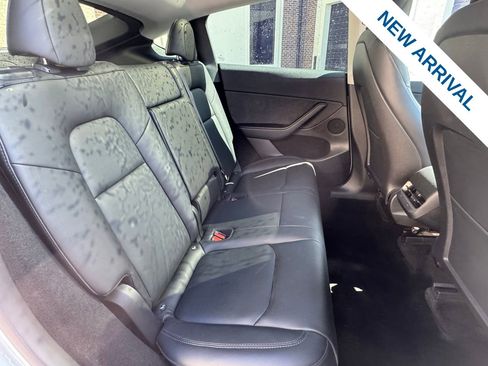 Used 2023 Tesla Model Y Long Range AWD/4WD image 11