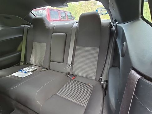 Used 2019 Dodge Challenger R/T Scat Pack w/ Shaker Package image 17