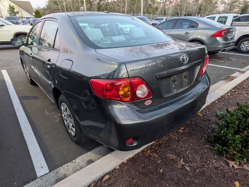Used 2010 Toyota Corolla LE image 5