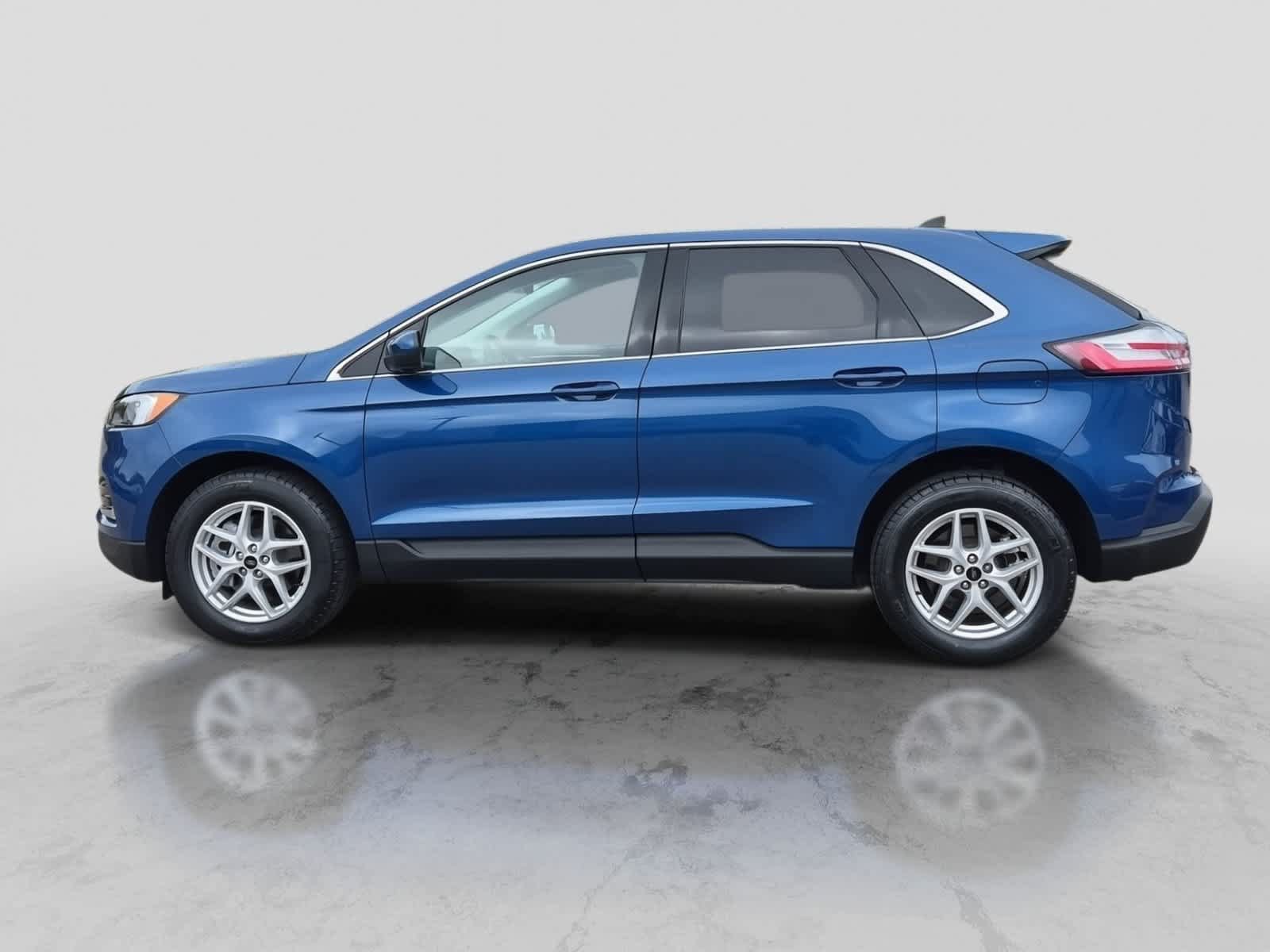 Used 2024 Ford Edge SEL w/ Convenience Package AWD/4WD image 5