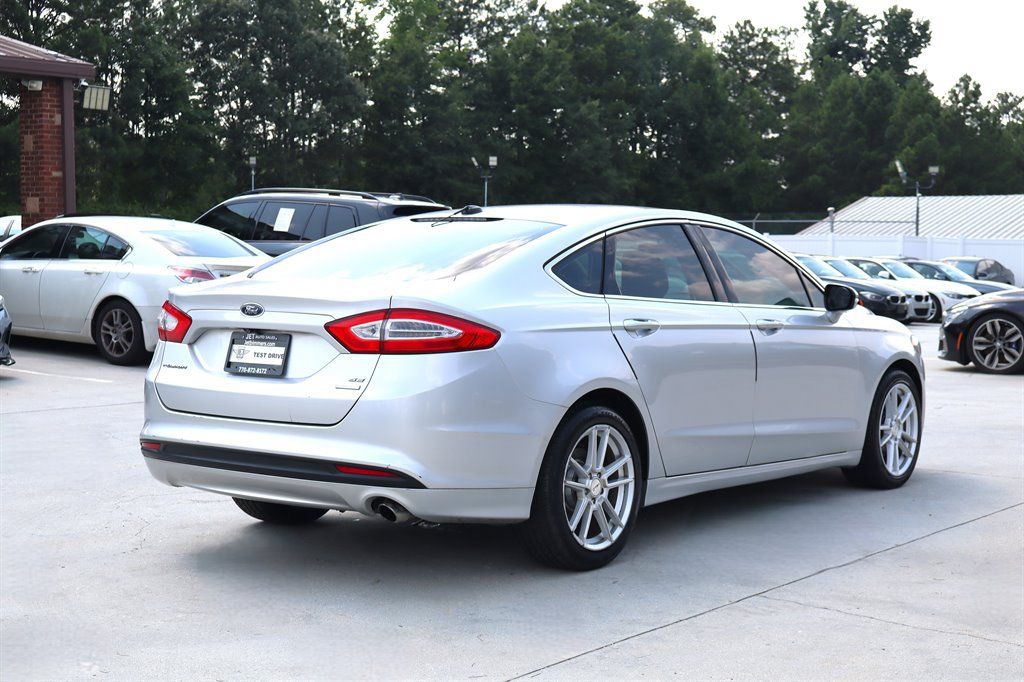 Used 2013 Ford Fusion SE FWD image 7