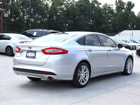 Used 2013 Ford Fusion SE FWD image 7