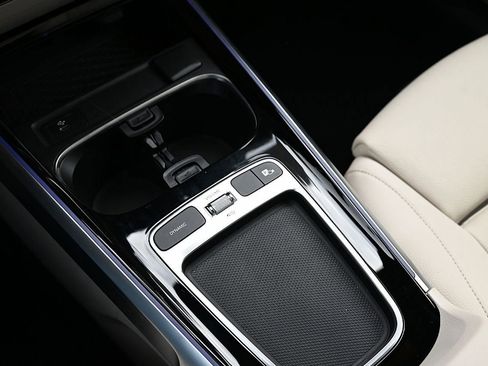 Certified 2025 Mercedes-Benz GLB 250 GLB 250 image 22