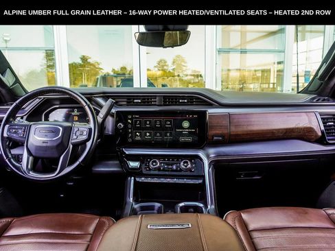 Used 2024 GMC Sierra 2500 Denali Ultimate AWD/4WD image 5