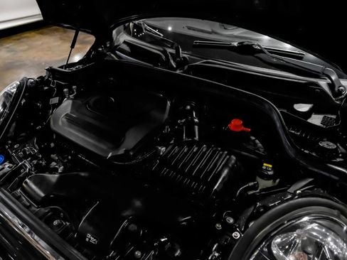 Used 2021 MINI Cooper 2-Door Hardtop FWD image 36