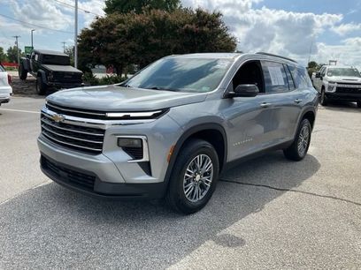 Certified 2025 Chevrolet Traverse LT