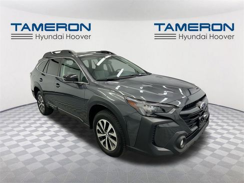 Used 2024 Subaru Outback Premium image 7